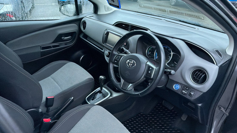 Toyota Yaris 1.5 Hybrid Icon 5dr CVT Hybrid Hatchback